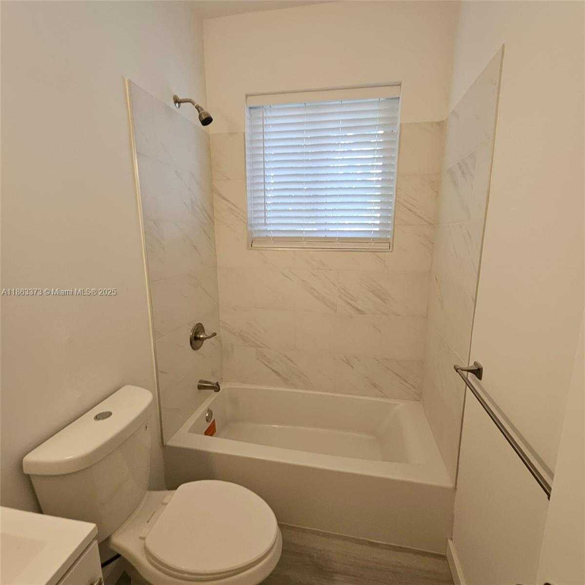 Small Image of 1115 EUCLID AVE, Miami Beach Number 14