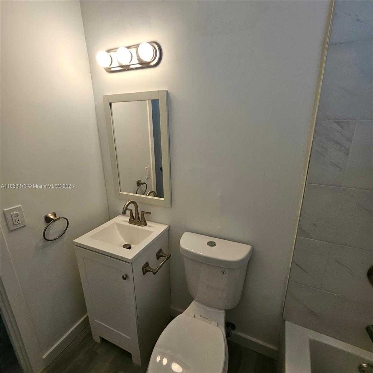 Small Image of 1115 EUCLID AVE, Miami Beach Number 17