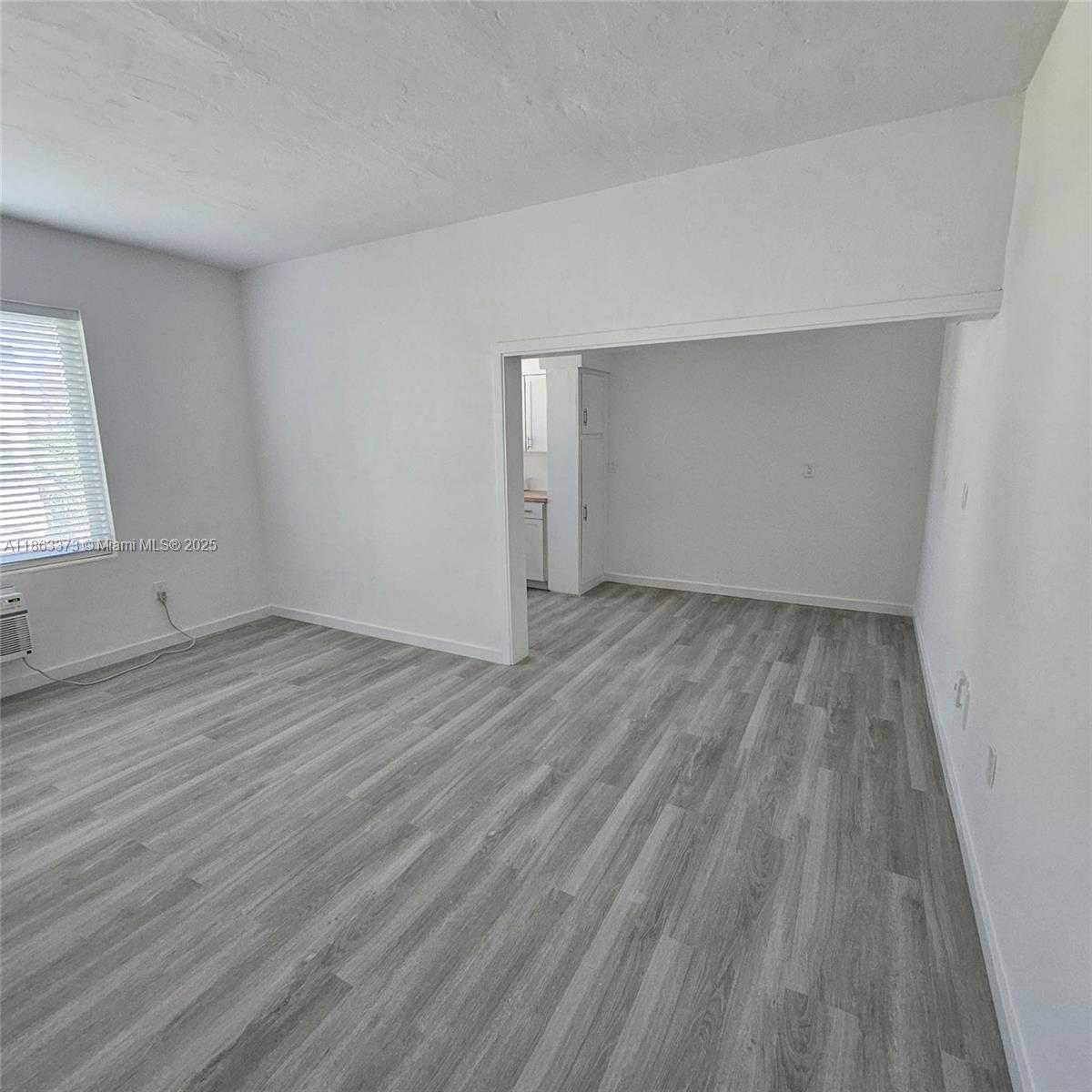 Small Image of 1115 EUCLID AVE, Miami Beach Number 21