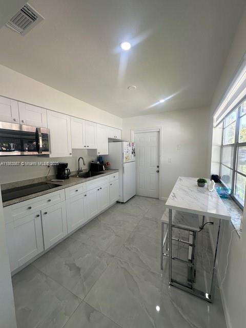 Small Image of 2100 NORTH 14TH AVE #2, Hollywood Number 24