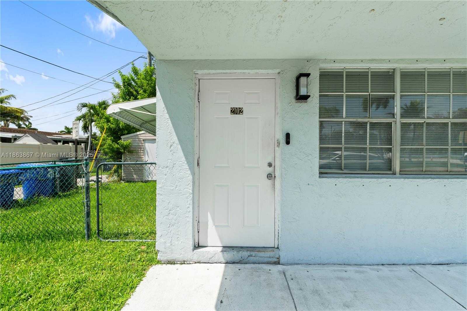 Small Image of 2100 NORTH 14TH AVE #2, Hollywood Number 3