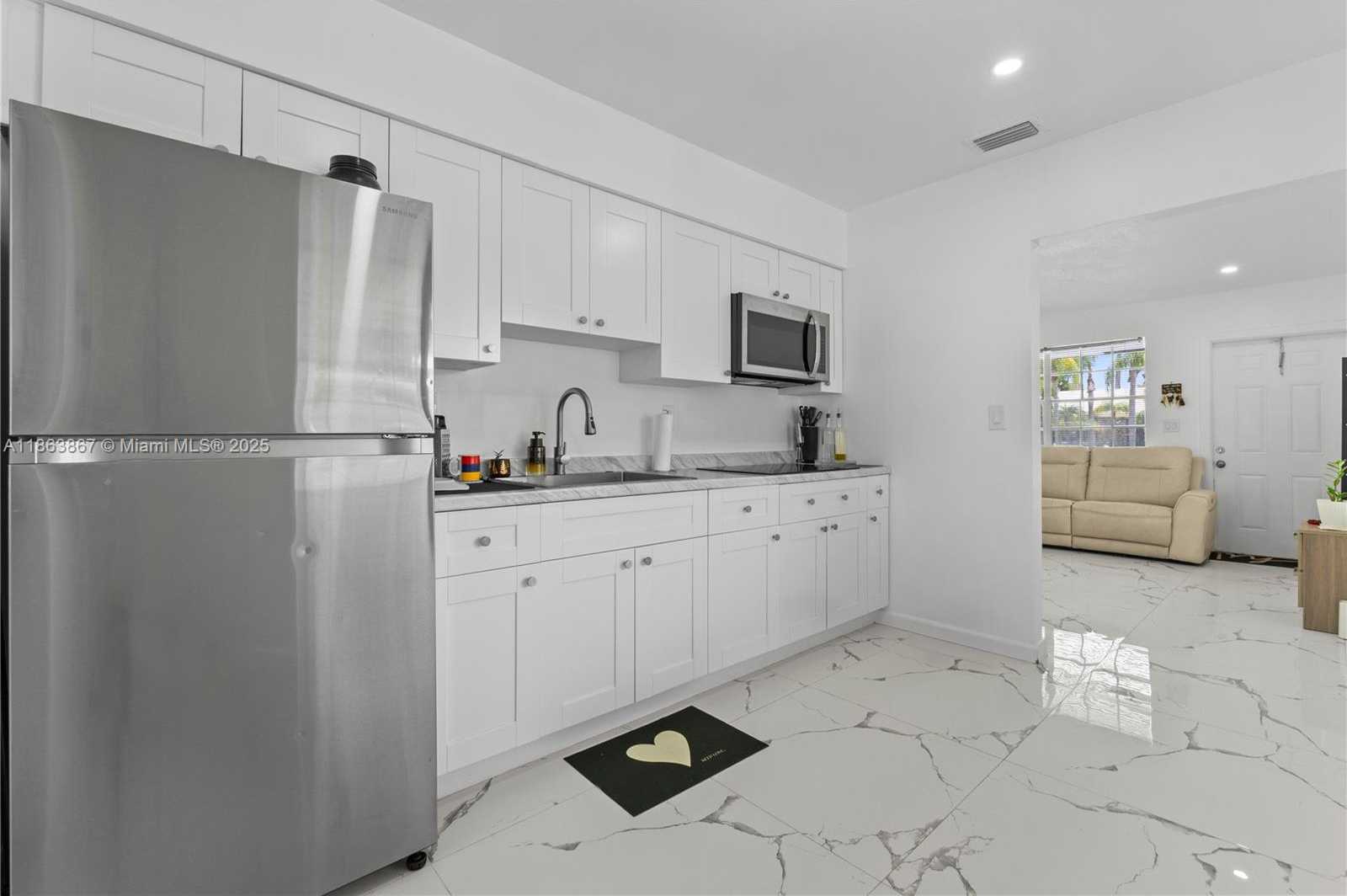 Small Image of 2100 NORTH 14TH AVE #2, Hollywood Number 7