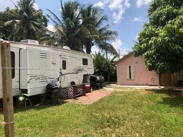 Small Image of 8044 NORTH WEST 1ST PL #4, Miami Number 6