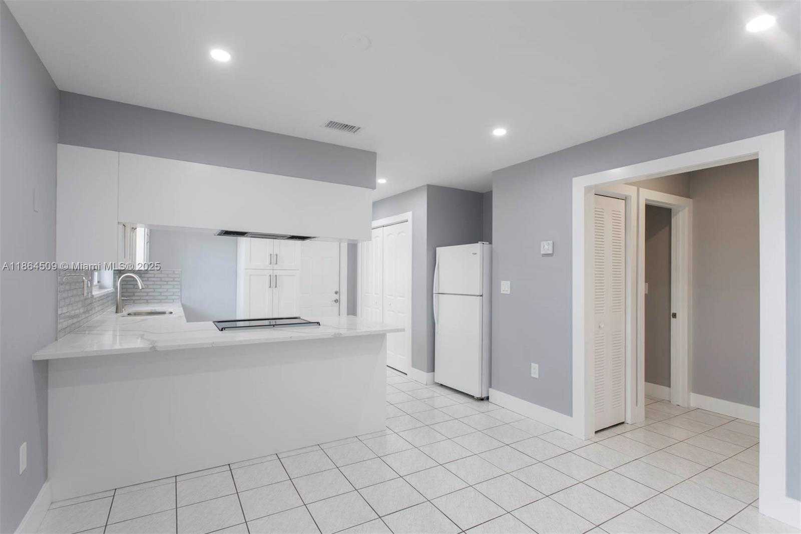 Small Image of 1027 NORTH WEST 28TH AVE #2, Miami Number 4