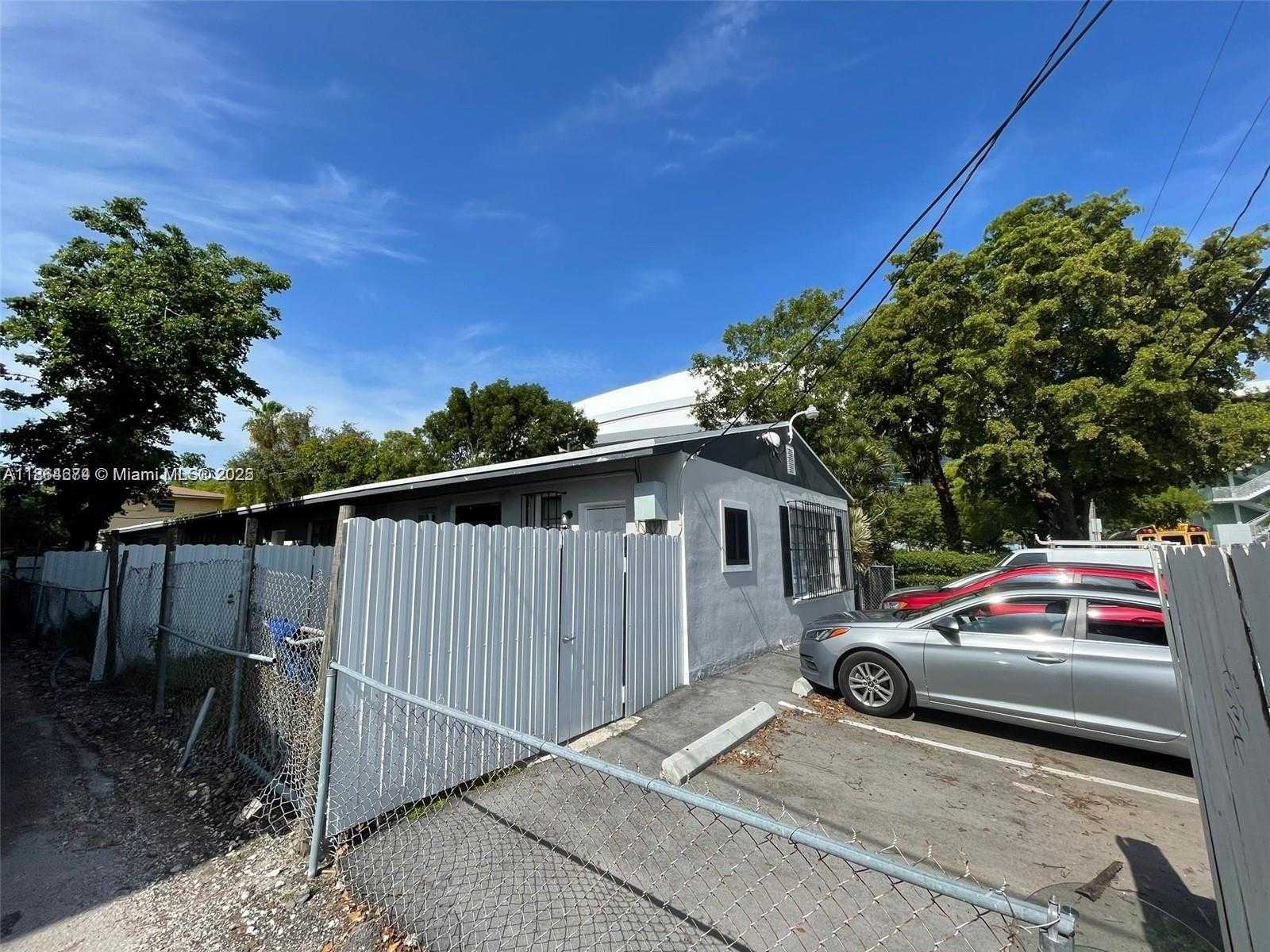 Small Image of Miami Number 5