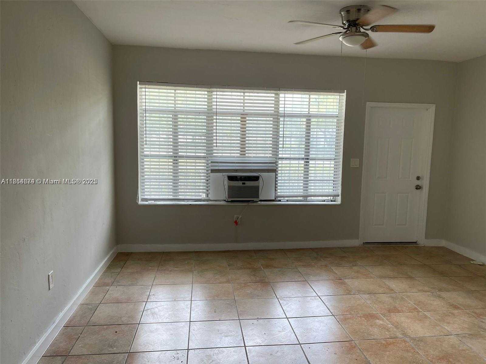 Small Image of Miami Number 6