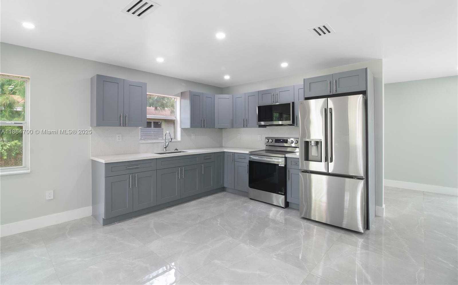 Small Image of 11715 NORTH WEST 22ND CT, Miami Number 15