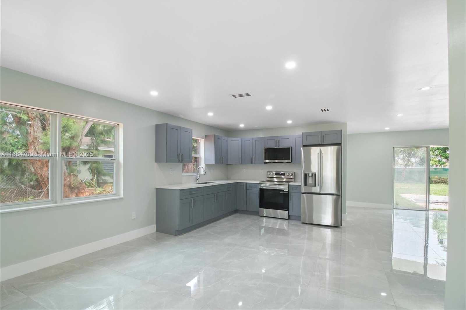 Small Image of 11715 NORTH WEST 22ND CT, Miami Number 17