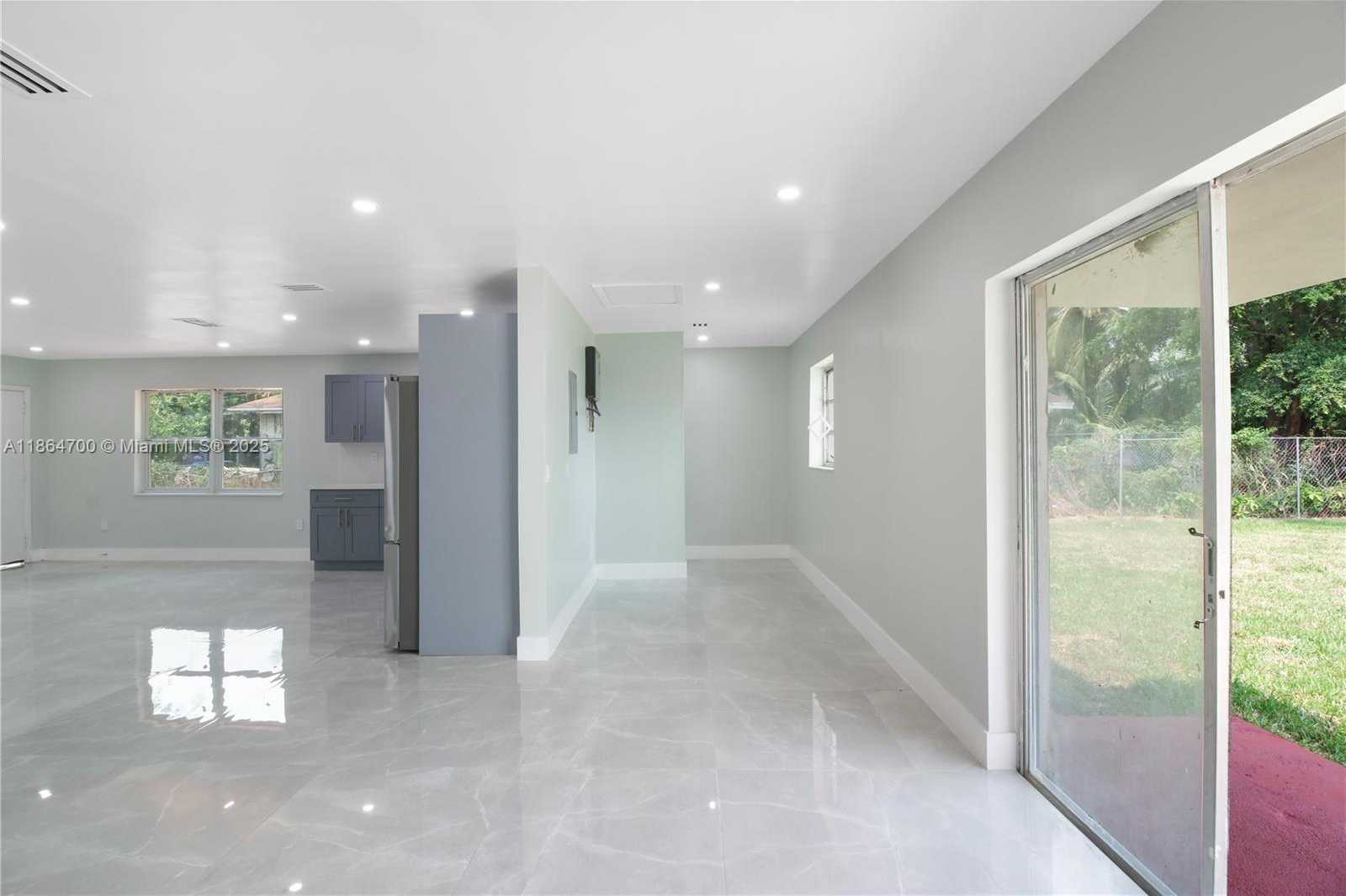 Small Image of 11715 NORTH WEST 22ND CT, Miami Number 21