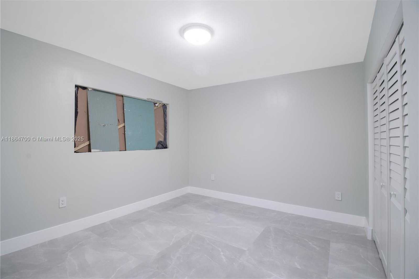 Small Image of 11715 NORTH WEST 22ND CT, Miami Number 31