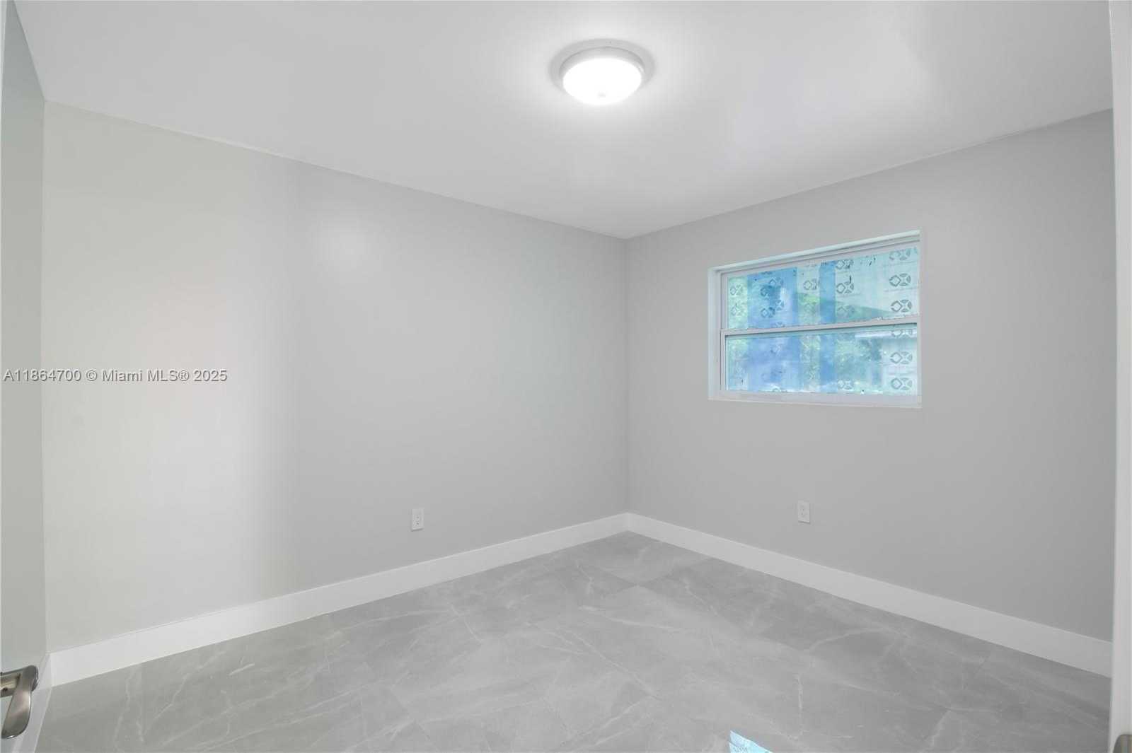 Small Image of 11715 NORTH WEST 22ND CT, Miami Number 33