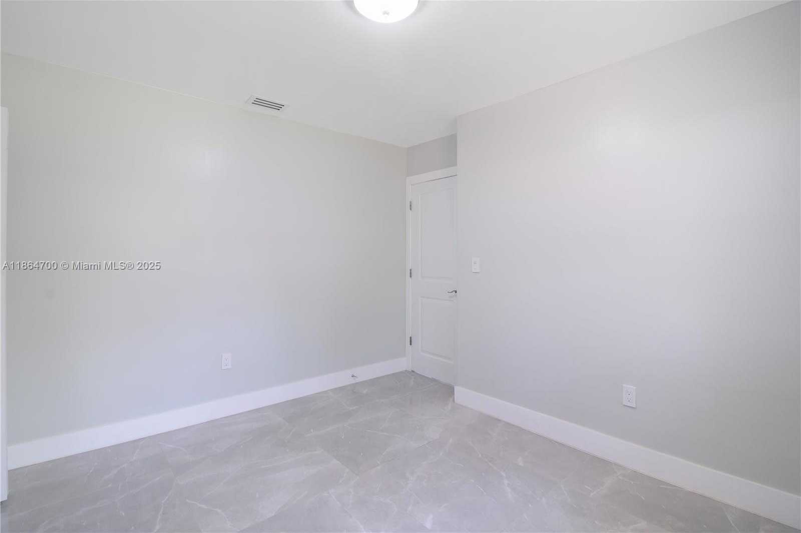 Small Image of 11715 NORTH WEST 22ND CT, Miami Number 47