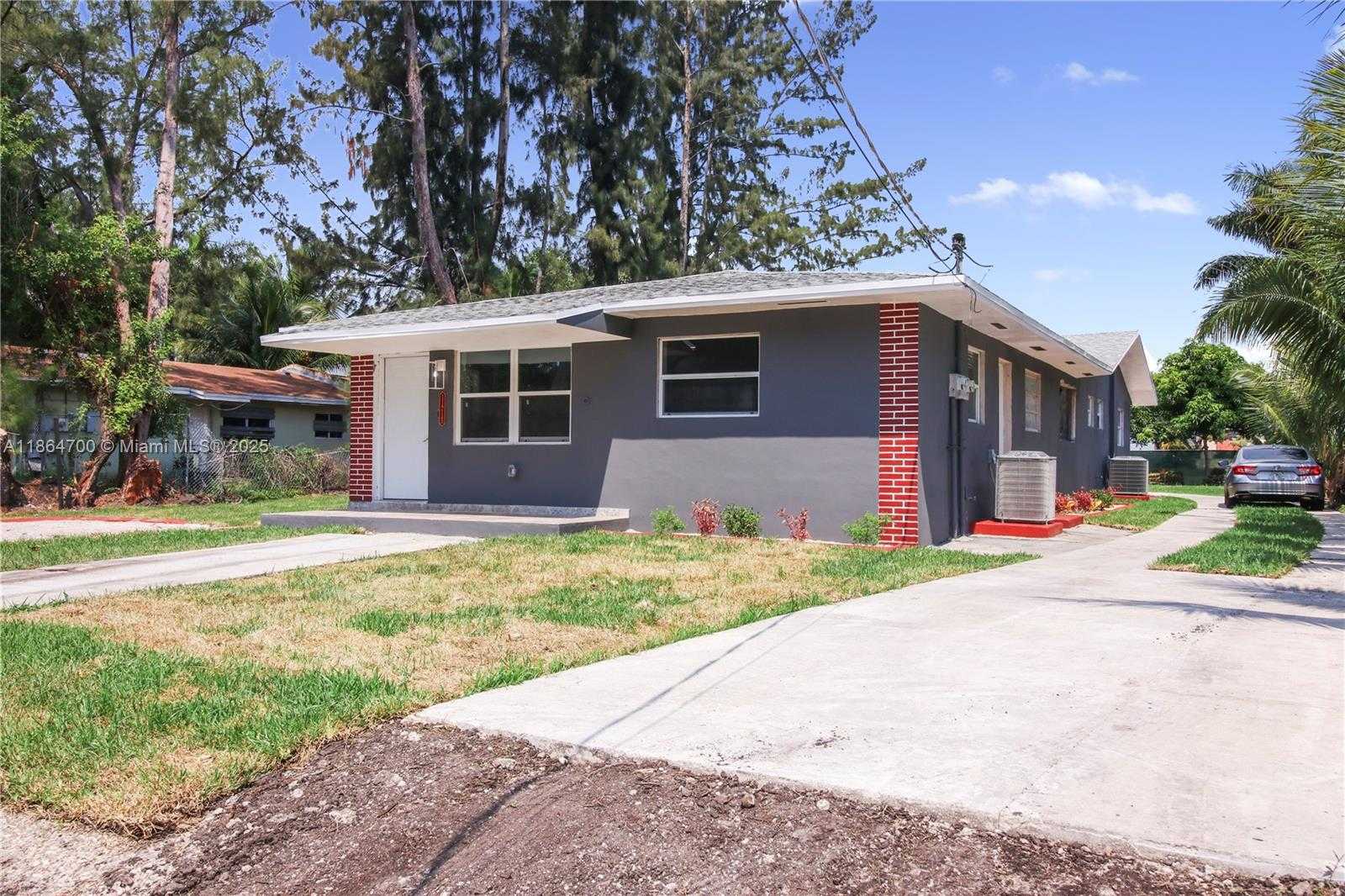 Small Image of 11715 NORTH WEST 22ND CT, Miami Number 56