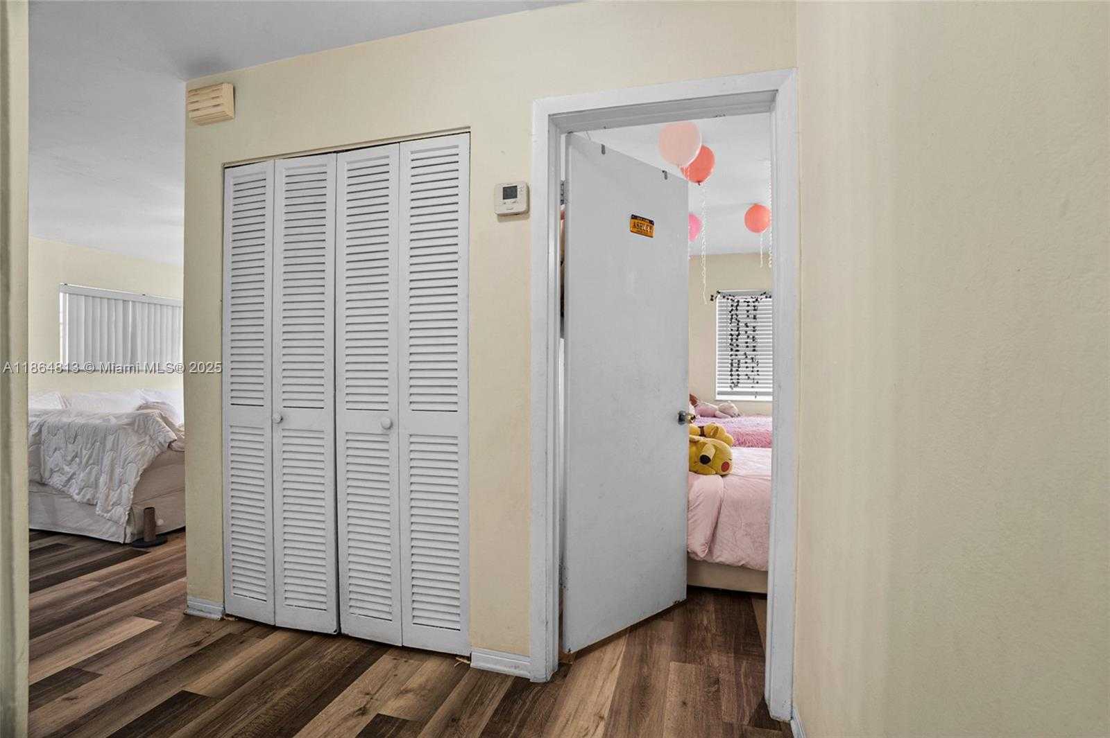 Small Image of 5850 LINCOLN ST #2, Hollywood Number 17