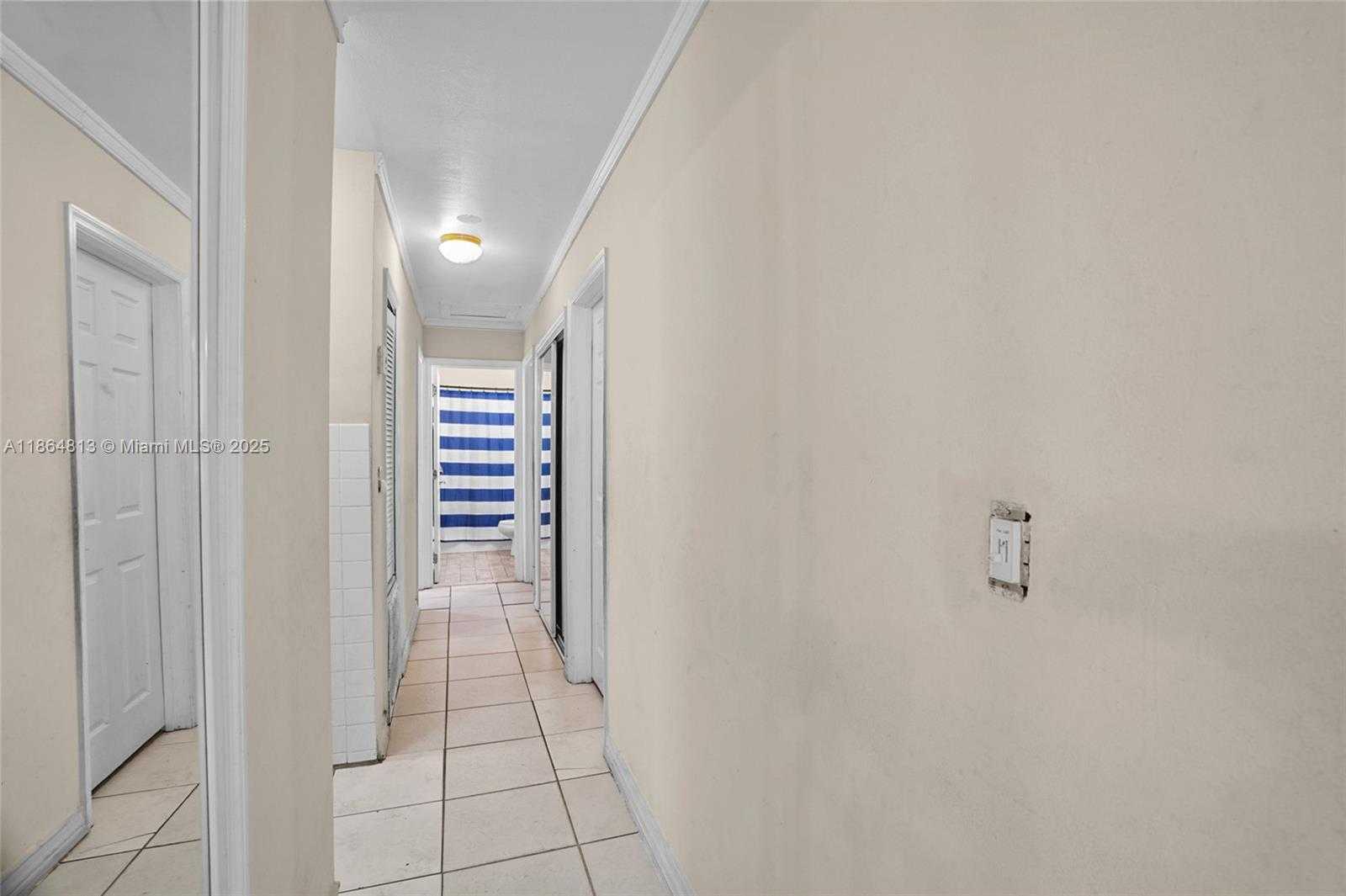 Small Image of 5850 LINCOLN ST #2, Hollywood Number 33