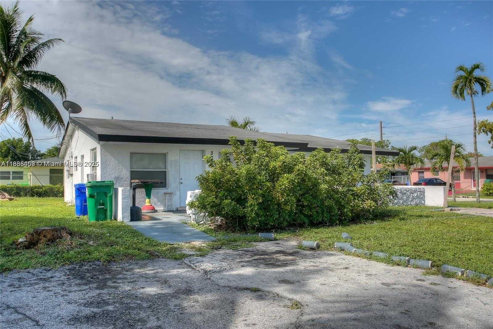 Small Image of 3030 NORTH WEST 13TH ST #2, Fort Lauderdale Number 2