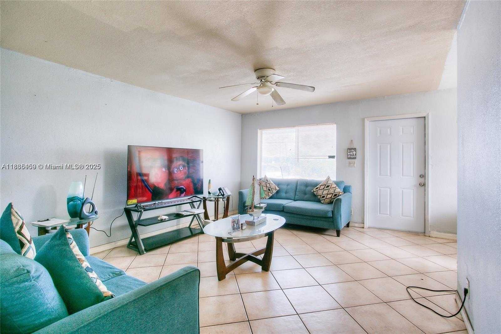 Small Image of 3030 NORTH WEST 13TH ST #2, Fort Lauderdale Number 6