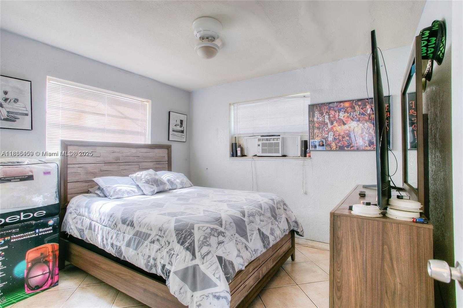 Small Image of 3030 NORTH WEST 13TH ST #2, Fort Lauderdale Number 8