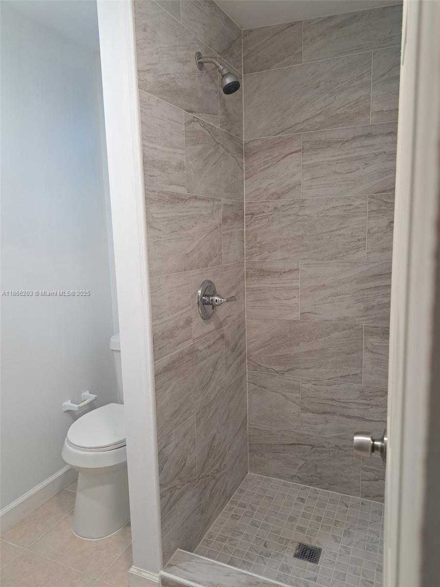 Small Image of 1411 NORTH WEST 55TH TER, Miami Number 10