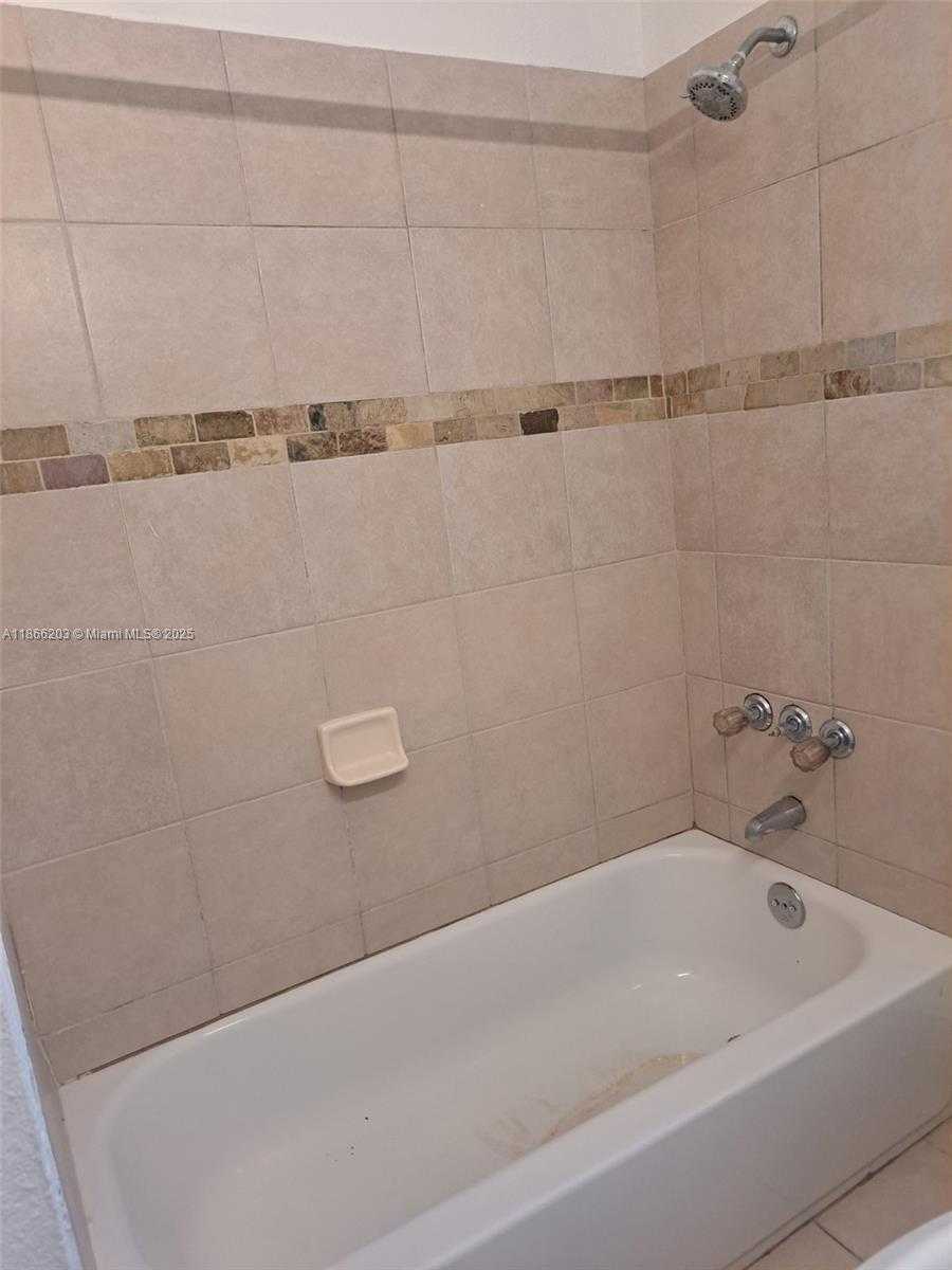Small Image of 1411 NORTH WEST 55TH TER, Miami Number 9