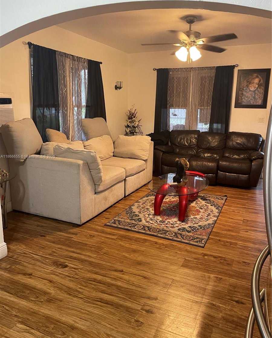 Small Image of 404 NORTH WEST 23RD CT, Miami Number 3