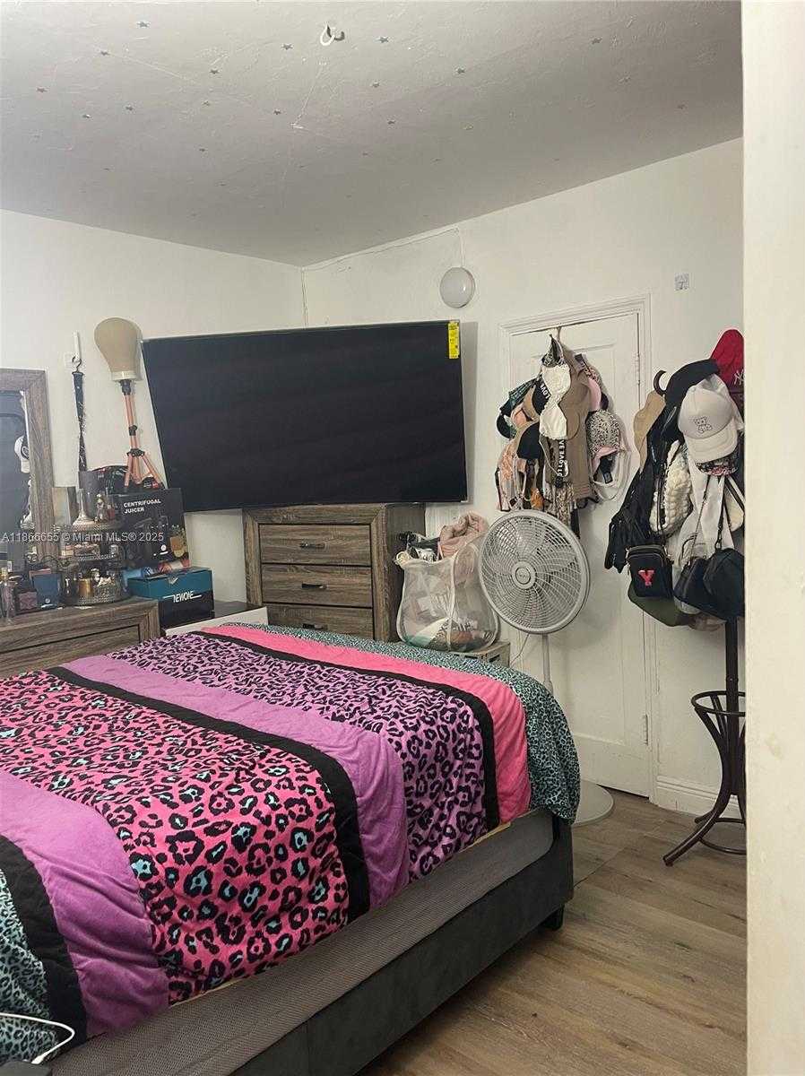 Small Image of 404 NORTH WEST 23RD CT, Miami Number 8