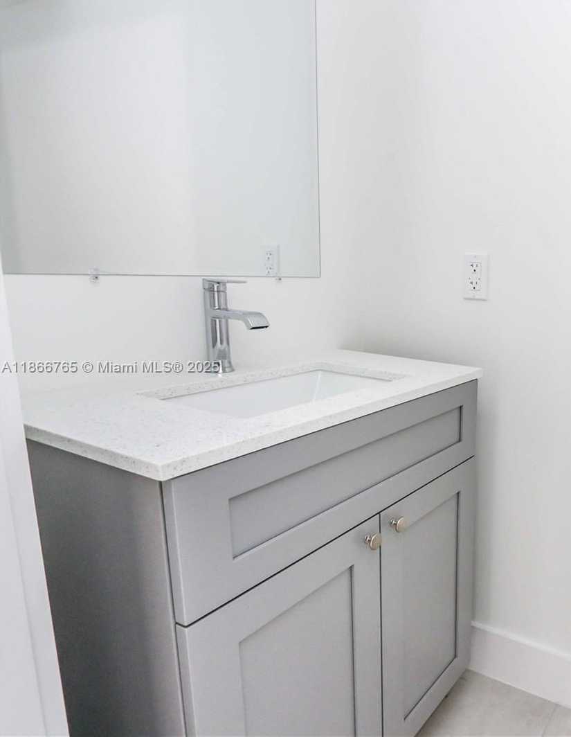 Small Image of 11246 SOUTH WEST 187TH ST, Miami Number 22