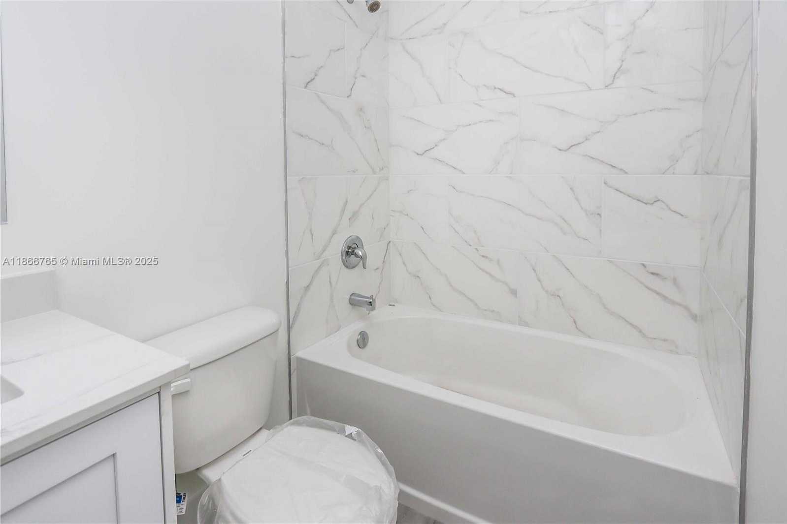 Small Image of 11246 SOUTH WEST 187TH ST, Miami Number 23