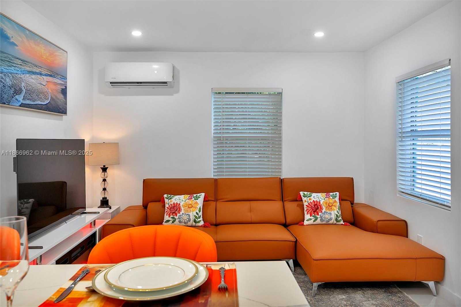 Small Image of 950 SOUTH WEST 30TH ST #2, Fort Lauderdale Number 22