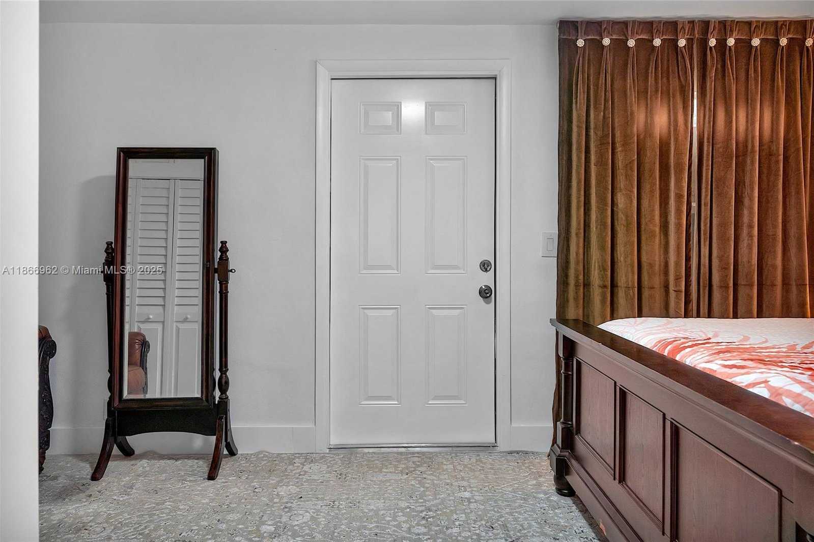 Small Image of 950 SOUTH WEST 30TH ST #2, Fort Lauderdale Number 34
