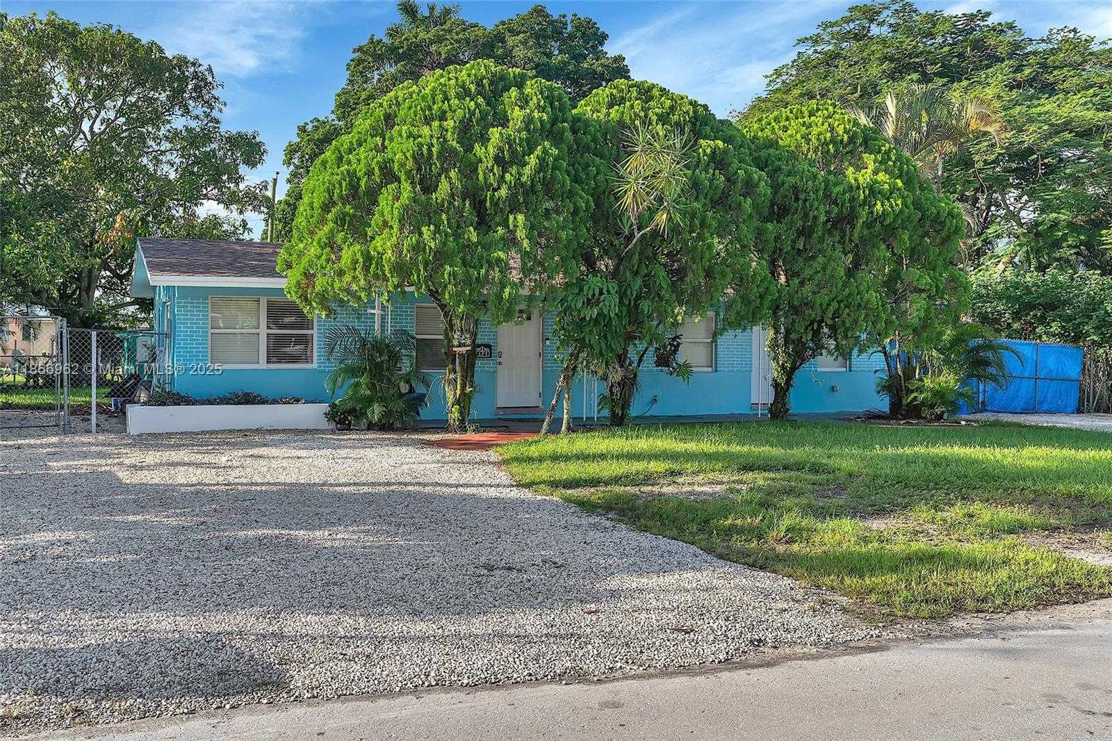 Small Image of 950 SOUTH WEST 30TH ST #2, Fort Lauderdale Number 44