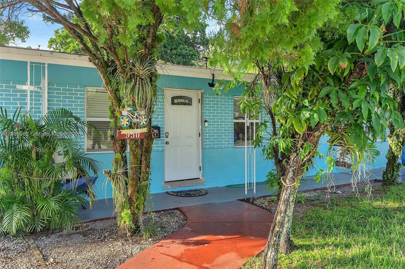 Small Image of 950 SOUTH WEST 30TH ST #2, Fort Lauderdale Number 47