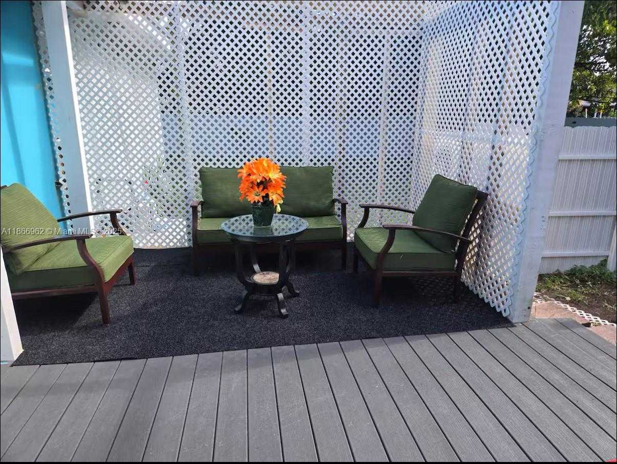 Small Image of 950 SOUTH WEST 30TH ST #2, Fort Lauderdale Number 68