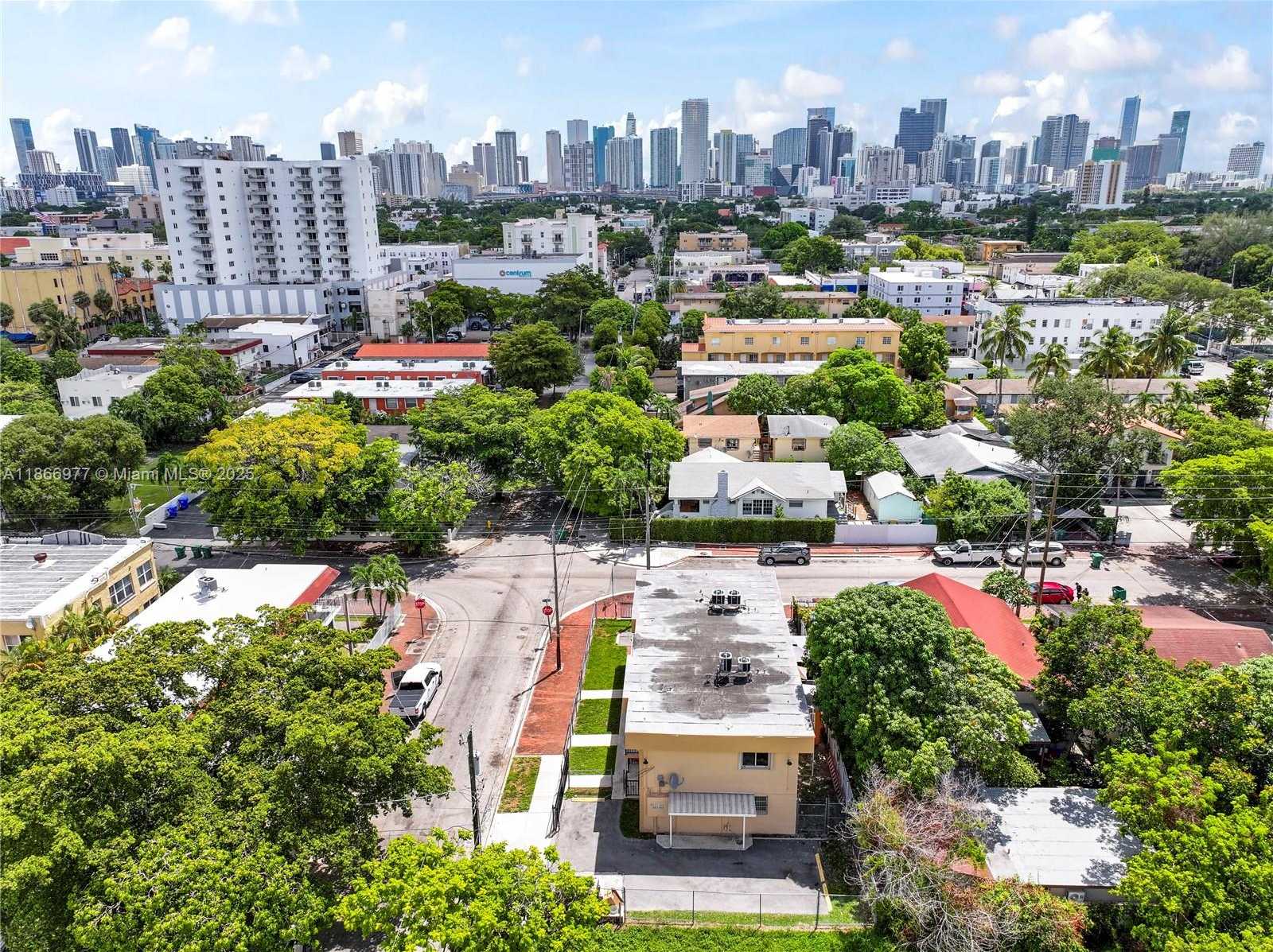 Small Image of 502 SOUTH WEST 13TH AVE #4, Miami Number 10