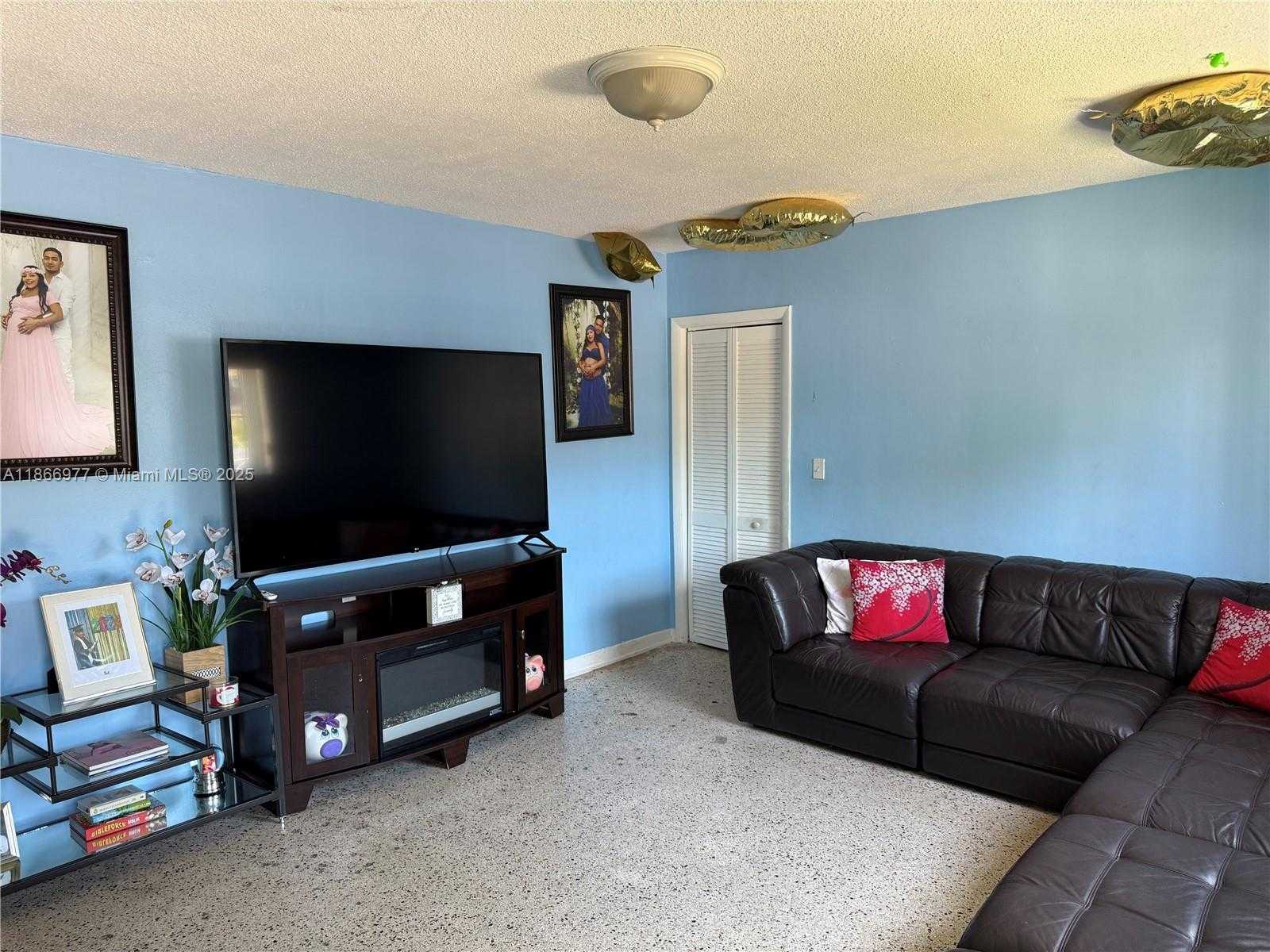 Small Image of 502 SOUTH WEST 13TH AVE #4, Miami Number 23