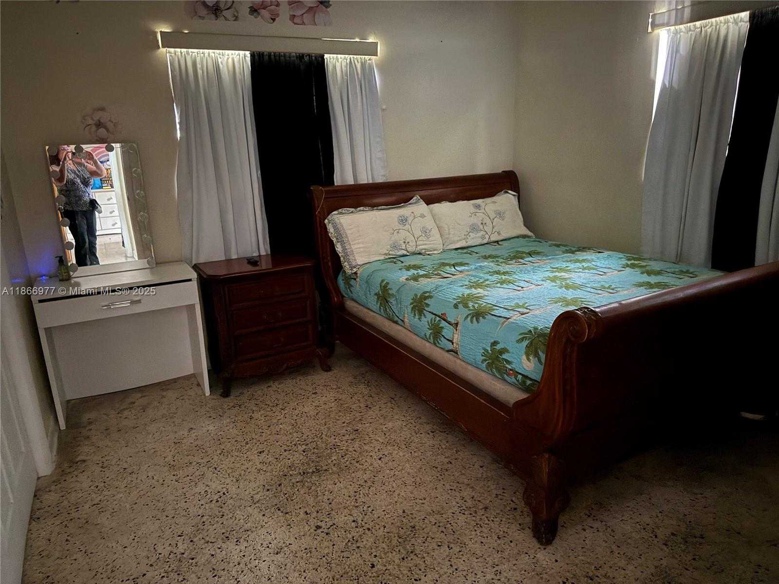 Small Image of 502 SOUTH WEST 13TH AVE #4, Miami Number 27