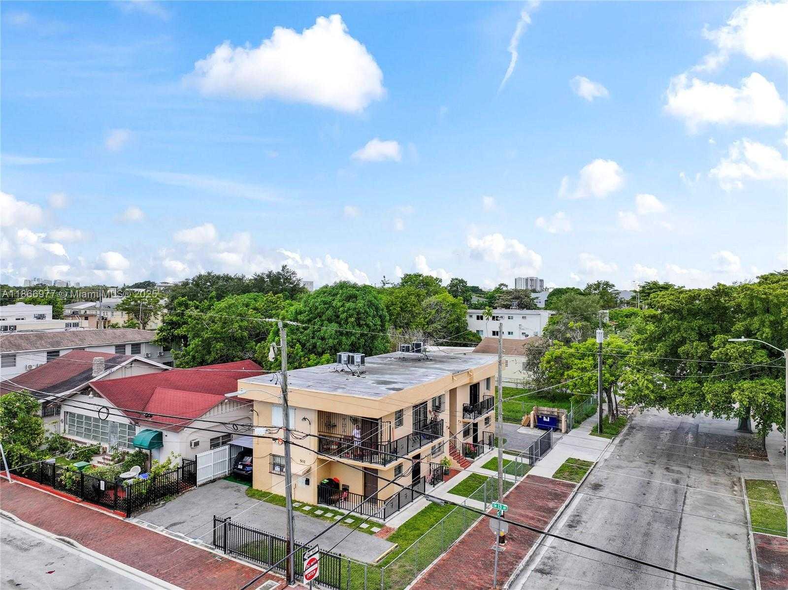 Small Image of 502 SOUTH WEST 13TH AVE #4, Miami Number 8