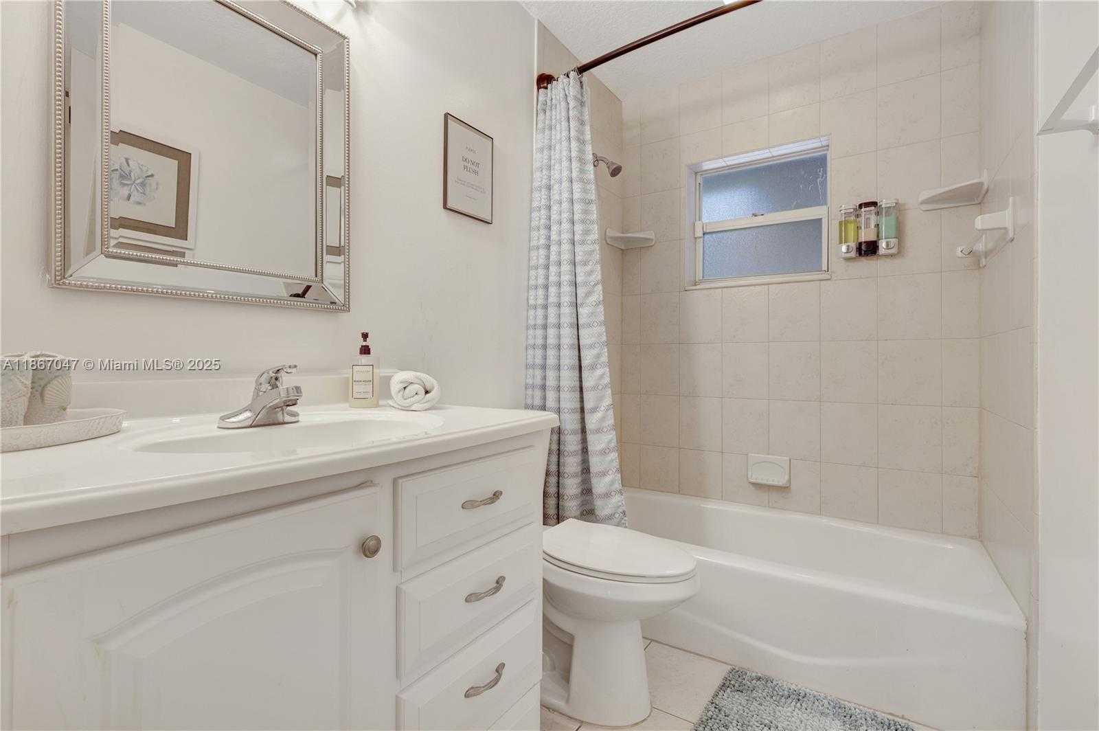 Small Image of 1505 CORAL AVE #2, Vero Beach Number 13