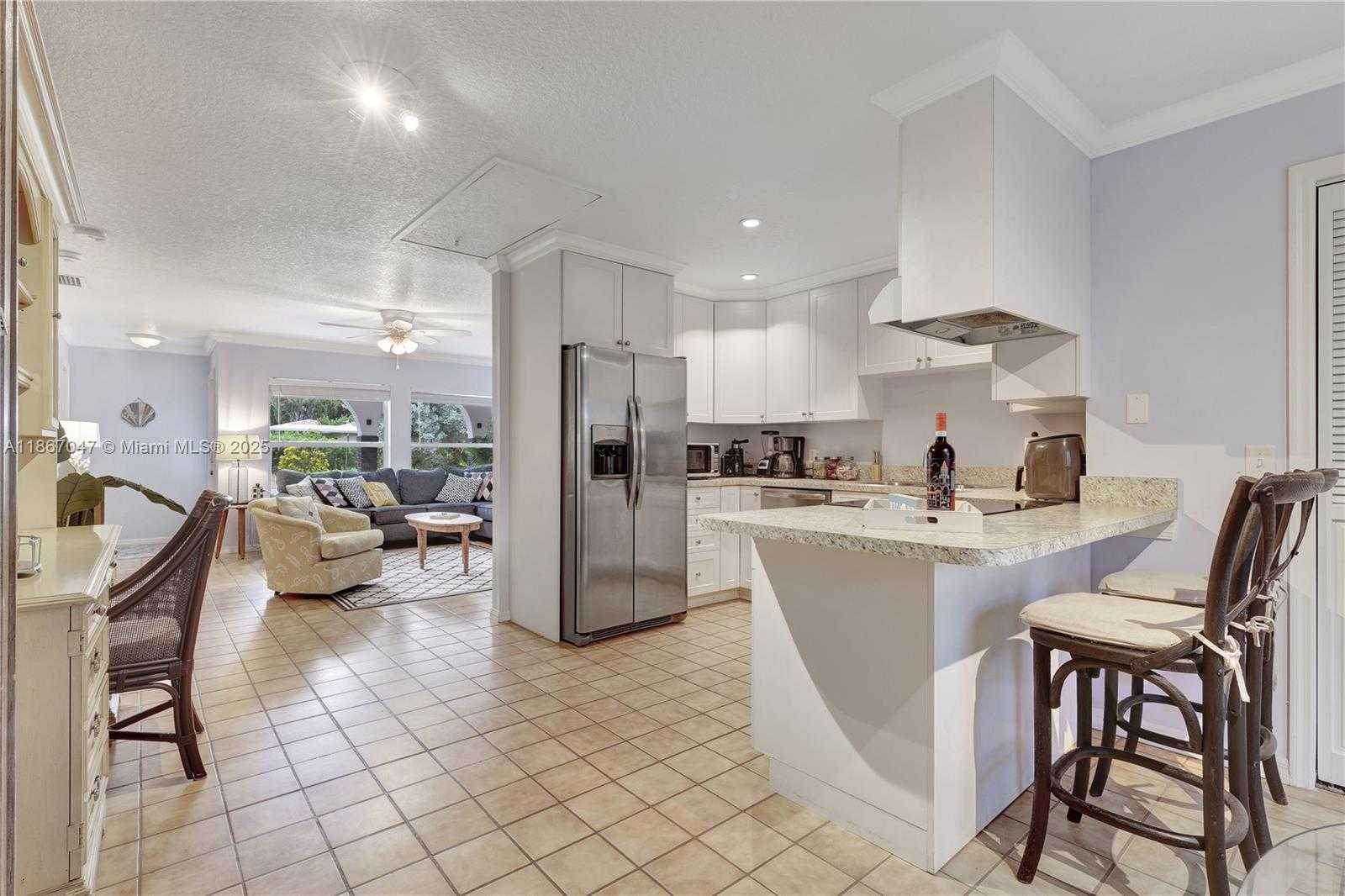 Small Image of 1505 CORAL AVE #2, Vero Beach Number 8