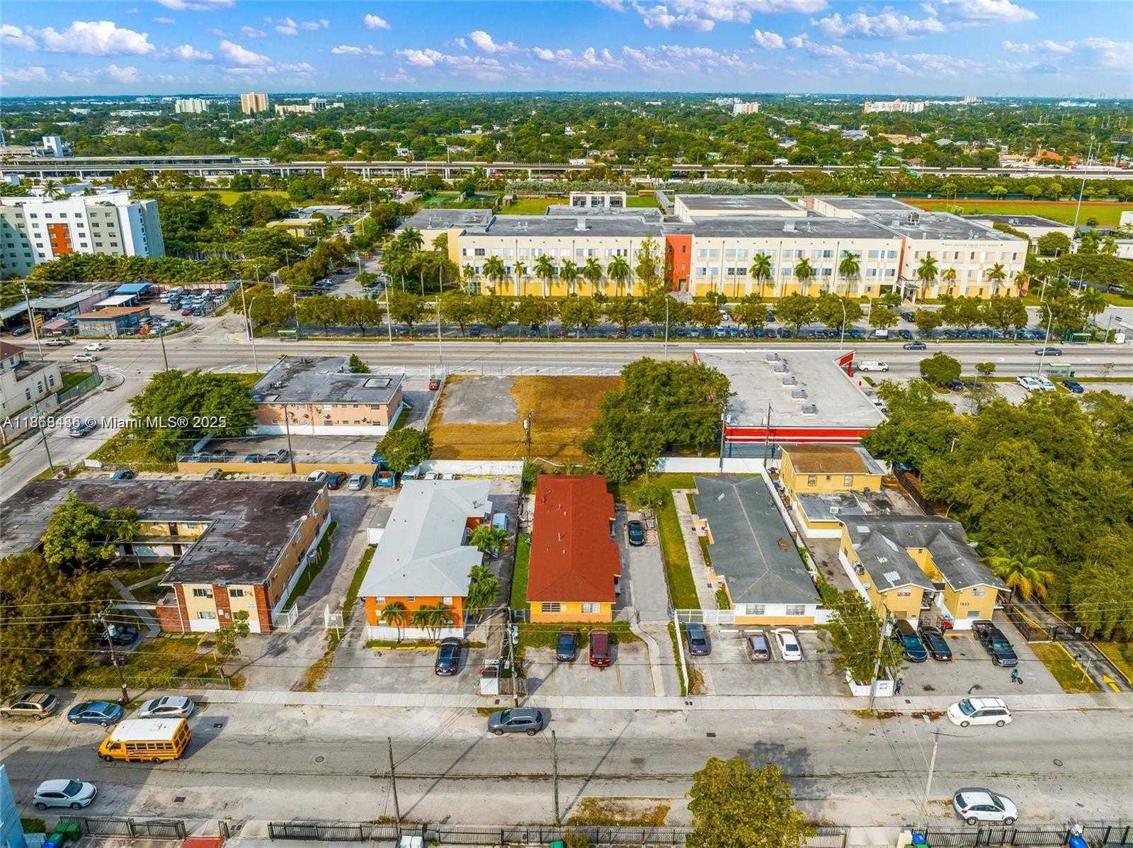 Small Image of 1859 NORTH WEST 35TH ST, Miami Number 5