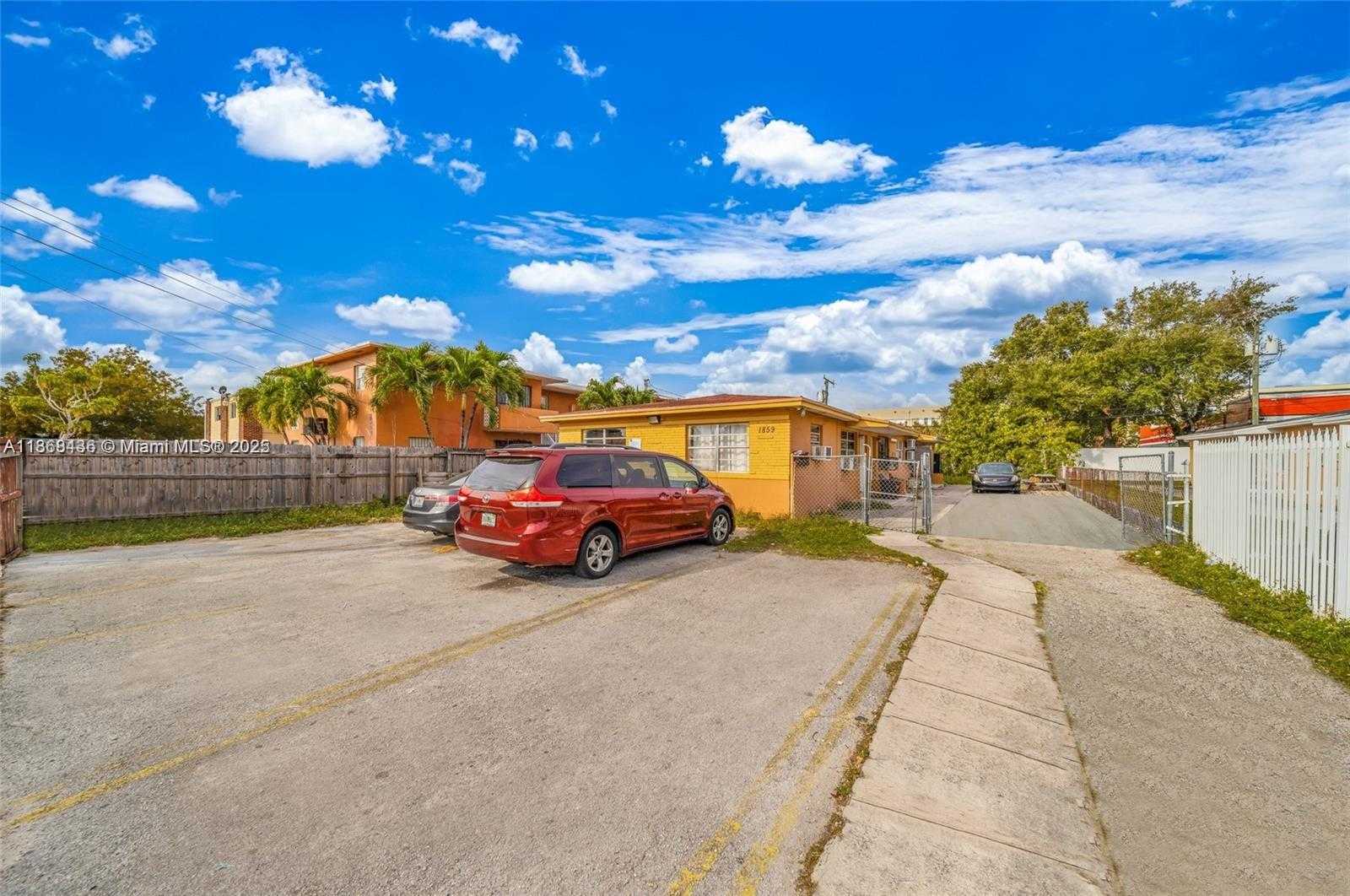 Small Image of 1859 NORTH WEST 35TH ST, Miami Number 7