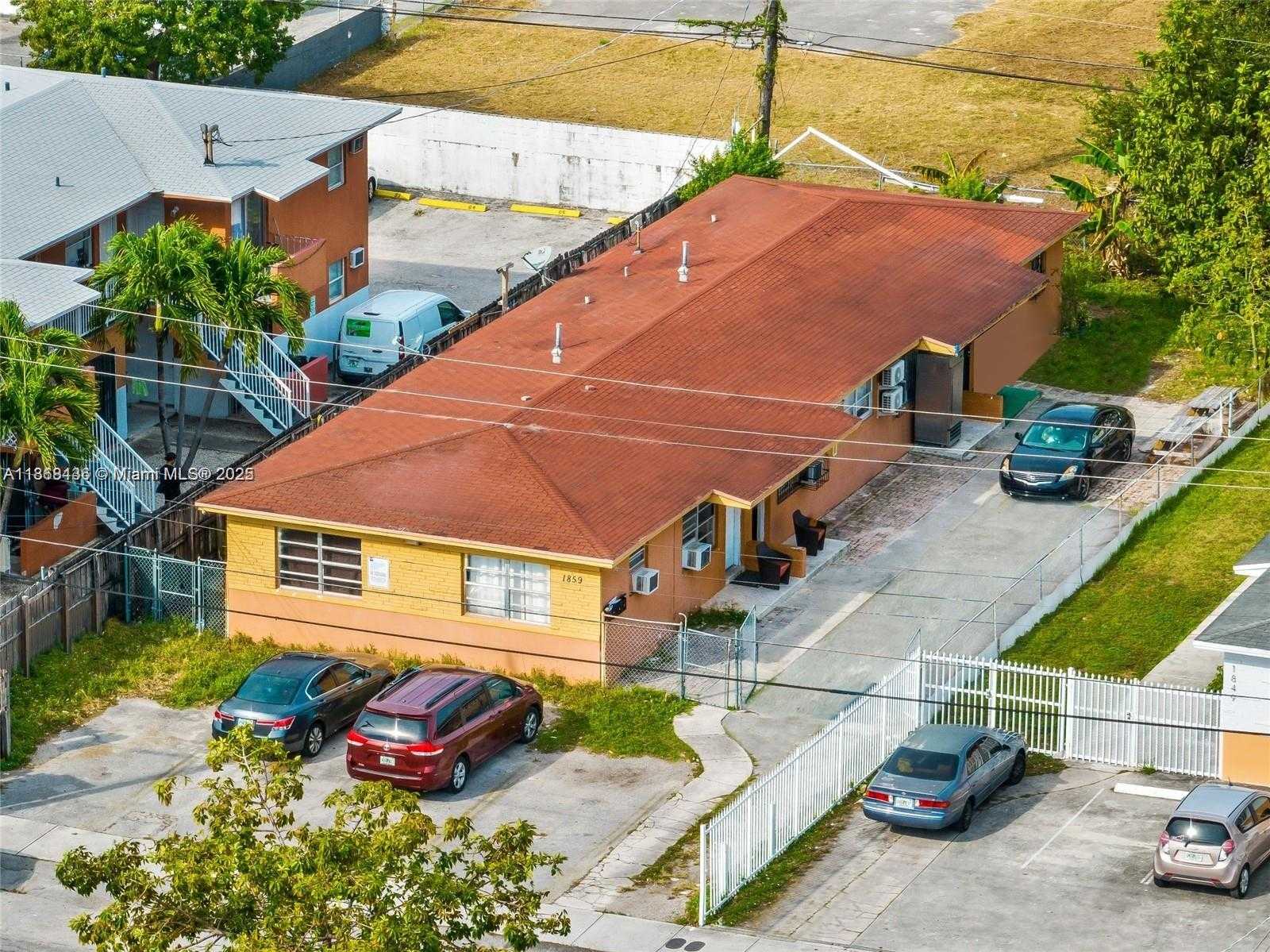Small Image of 1859 NORTH WEST 35TH ST, Miami Number 9