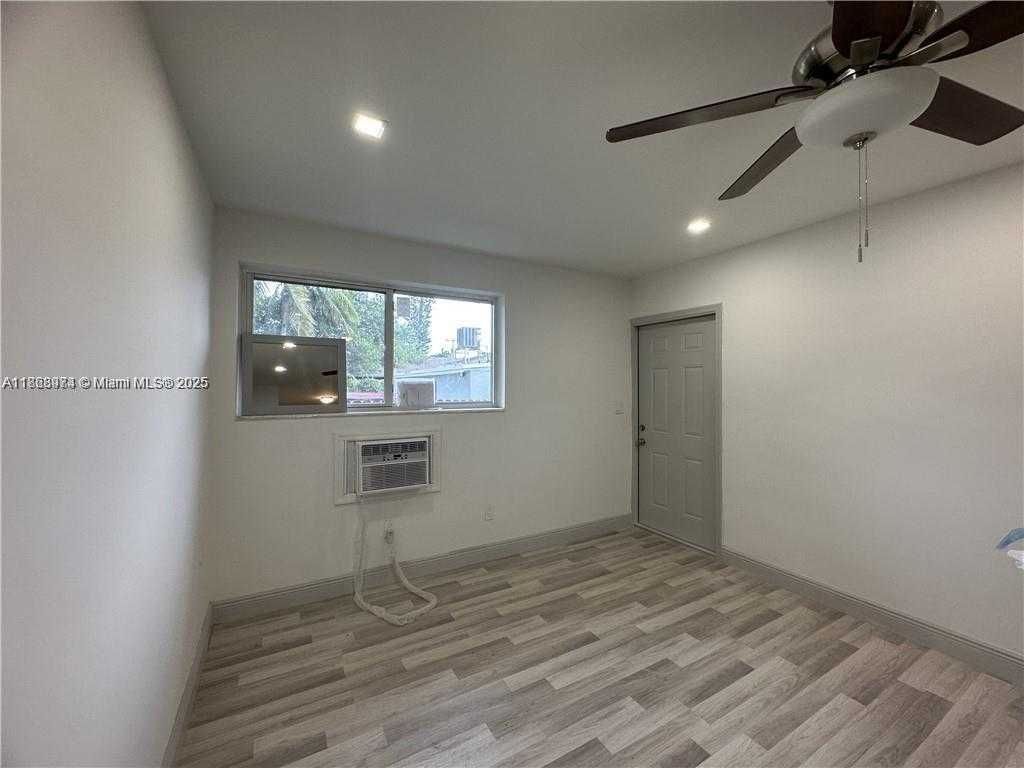 Small Image of 1255 NORTH EAST 110TH TER #2, Miami Number 10