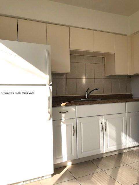 Small Image of 310 SOUTH WEST 10TH TER, Hallandale Beach Number 12