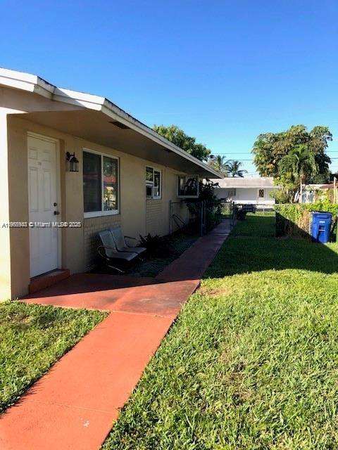 Small Image of 310 SOUTH WEST 10TH TER, Hallandale Beach Number 20