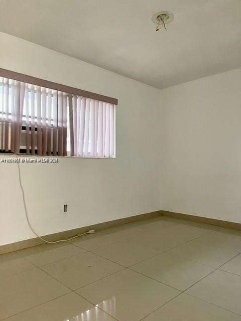 Small Image of 310 SOUTH WEST 10TH TER, Hallandale Beach Number 6
