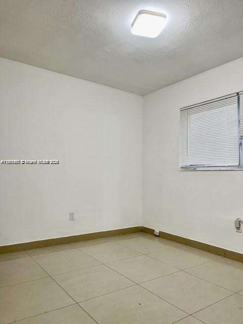 Small Image of 310 SOUTH WEST 10TH TER, Hallandale Beach Number 9