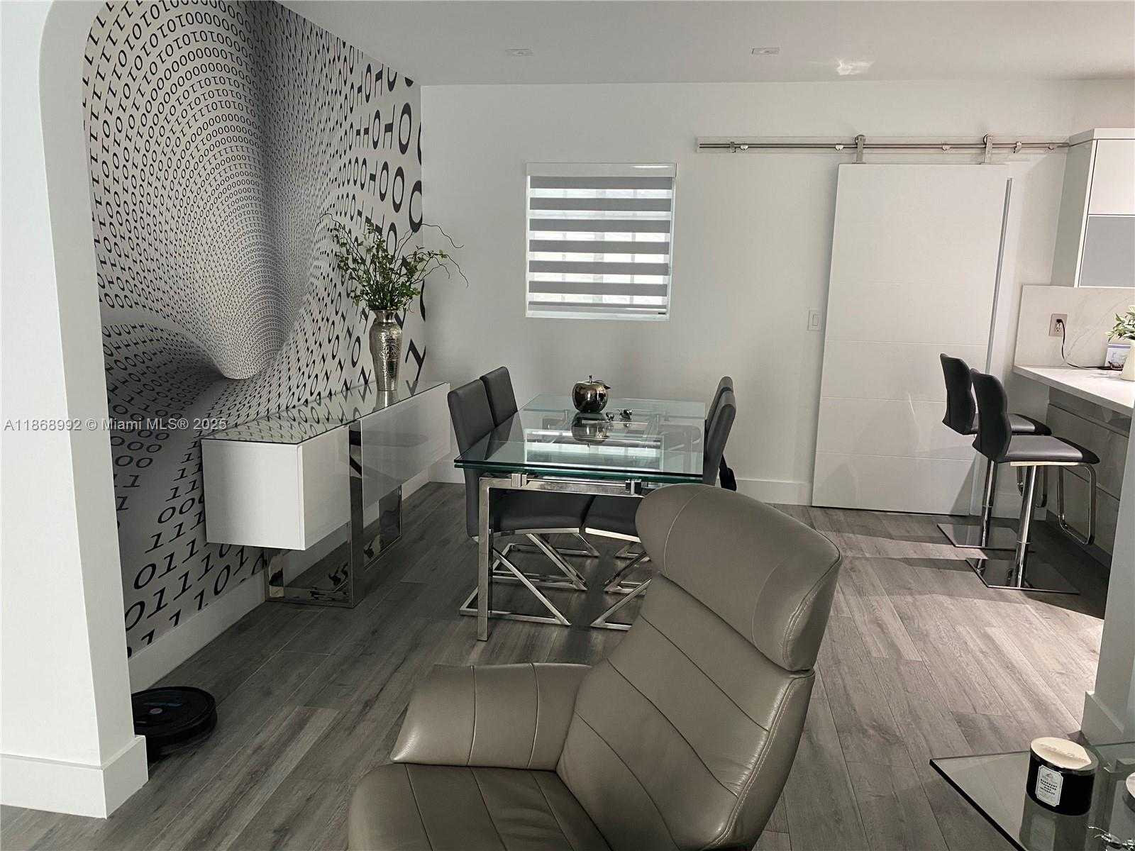 Small Image of 7046 SOUTH WEST 22ND ST #2, Miami Number 13