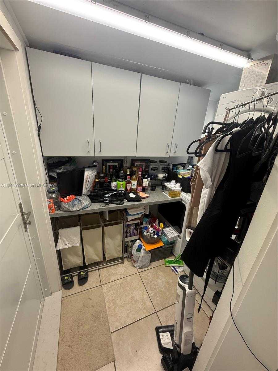 Small Image of 7046 SOUTH WEST 22ND ST #2, Miami Number 23