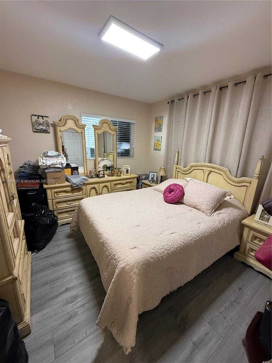 Small Image of 7046 SOUTH WEST 22ND ST #2, Miami Number 28